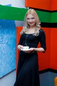 Надежда Вербицкая - журналист службы новостей, диктор новостей, ведущая программы "Бодрое утро"
