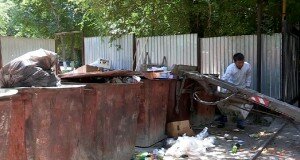 Жители 8 микрорайона в Шымкенте ленятся выбрасывать мусор