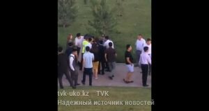 massovuyu-potasovku-shy-mkentskih-vy-pusknikov-s-uchastiem-politsi-mp4_snapshot_00-06_-2017-06-19_17-32-13